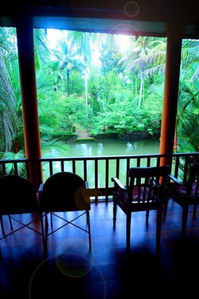 Backwater Retreat Apartment Kumarakom Exterior photo