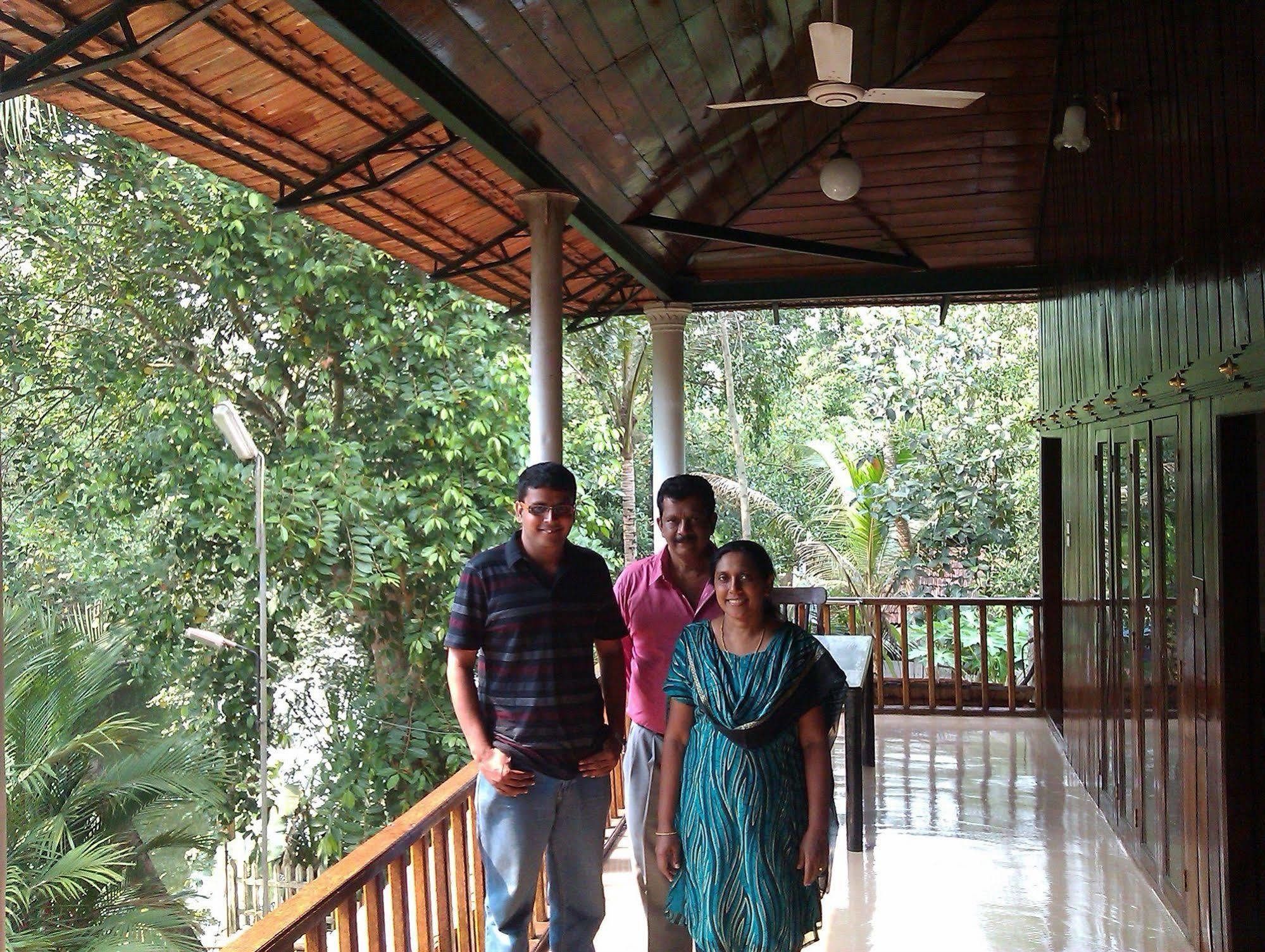 Backwater Retreat Apartment Kumarakom Exterior photo